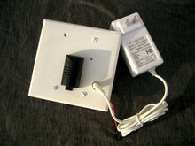 Load image into Gallery viewer, SmartVentilation indoor relative humidity  / radon level controller and 12vdc power supply. No electrician, no electrical permit needed.