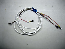 Load image into Gallery viewer, SmartVentilation Daisy Ductless Plug 'N Play 8' cable with rapid-install, polarized, locking connectors